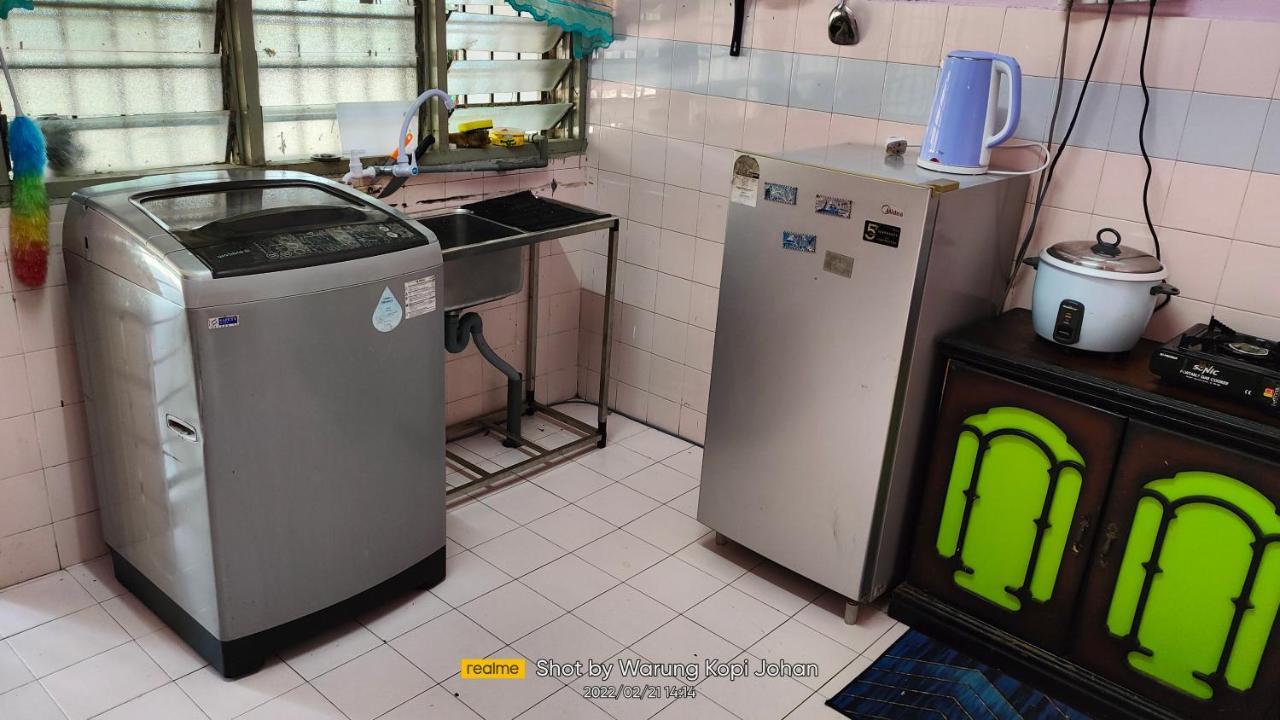 Homestay D' Tengah Bandar Kuala Rompin Exterior photo